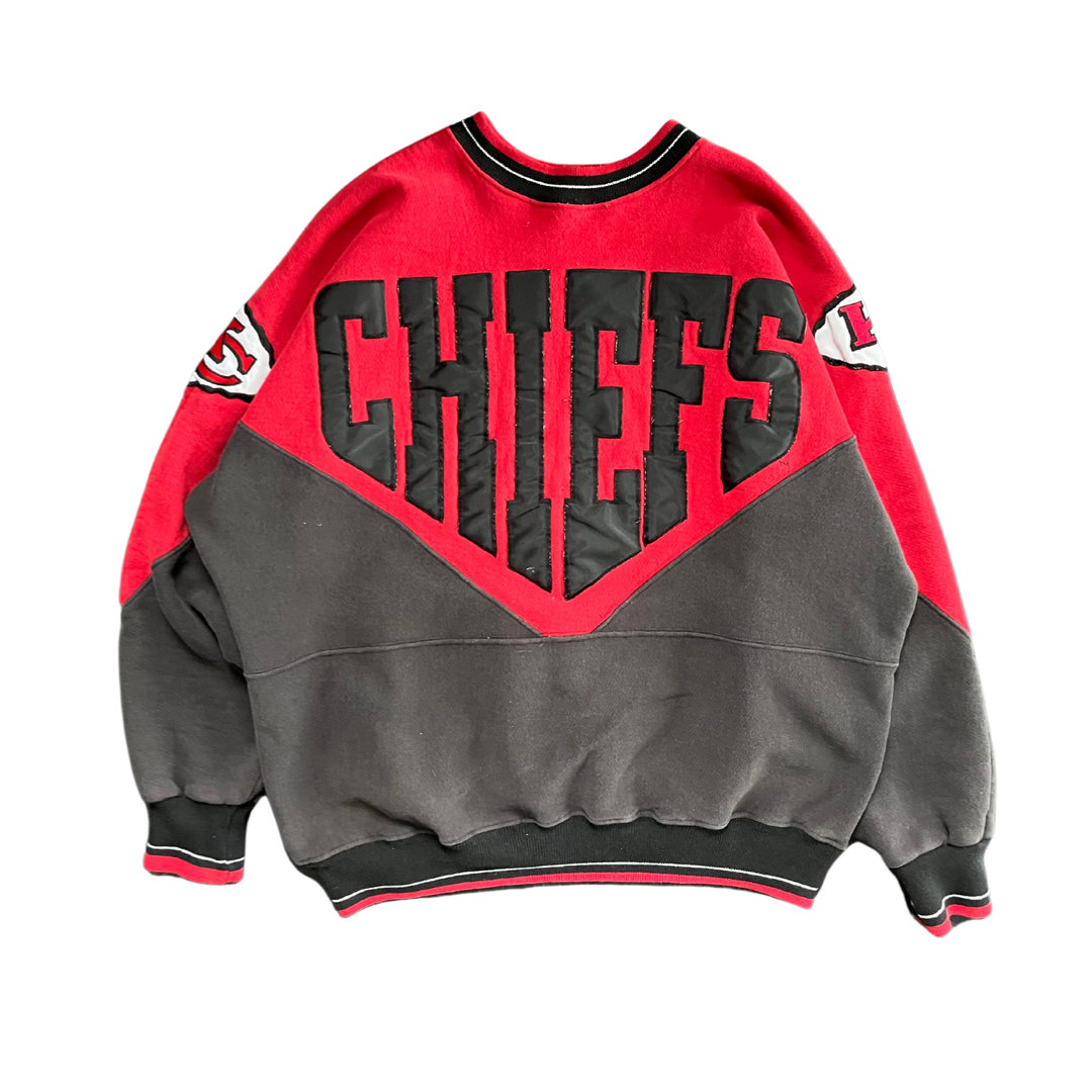 WESTSIDE STOREY VINTAGE | VINTAGE 90S LEGENDS SPELLOUT KC CHIEFS TAYLOR SWIFT SWEATSHIRT - RED/BLACK - Westside Storey
