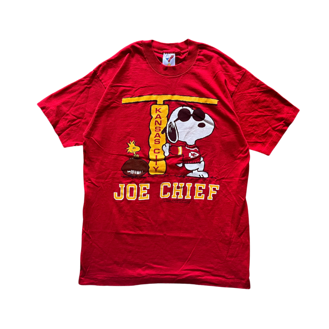 WESTSIDE STOREY VINTAGE | VINTAGE 90S SNOOPY JOE CHIEF KC CHIEFS T-SHIRT - Westside Storey