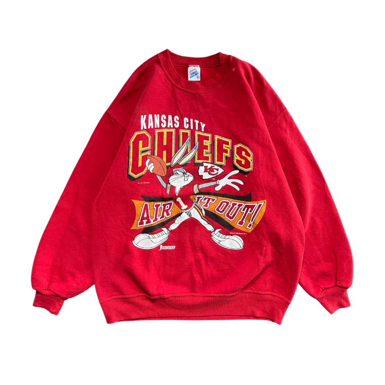 WESTSIDE STOREY VINTAGE | VINTAGE 1993 LOONEY TUNES BUGS BUNNY AIR IT OUT KC CHIEFS SWEATSHIRT- RED