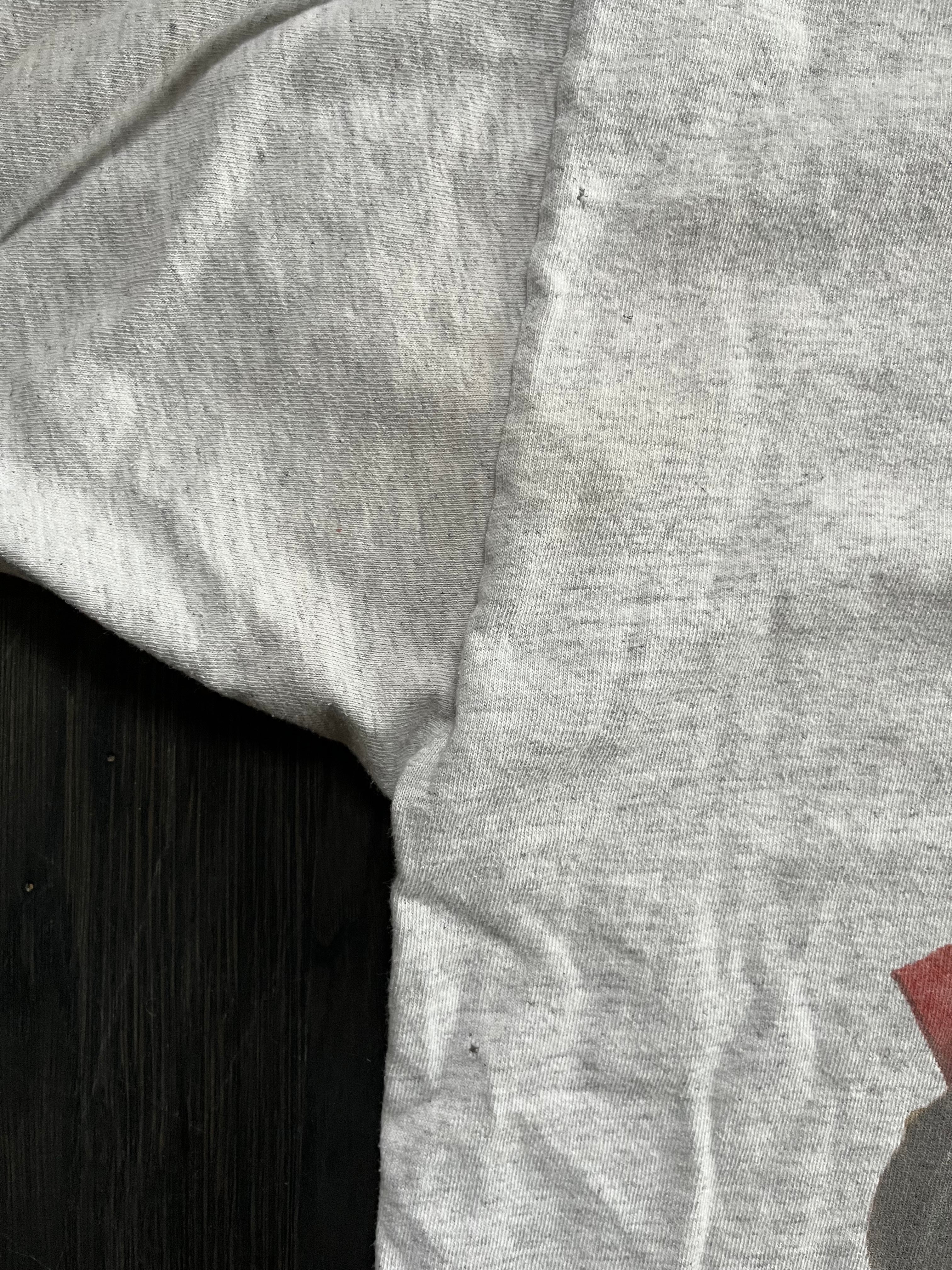WESTSIDE STOREY VINTAGE | VINTAGE 90S KC CHIEFS JOE MONTANA CHARACTER T-SHIRT - GRAY - Westside Storey