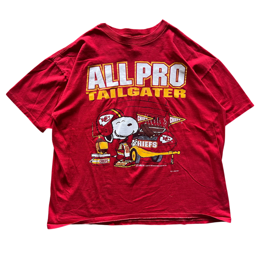 WESTSIDE STOREY VINTAGE | VINTAGE 1993 SNOOPY TAILGATE KC CHIEFS T-SHIRT - Westside Storey
