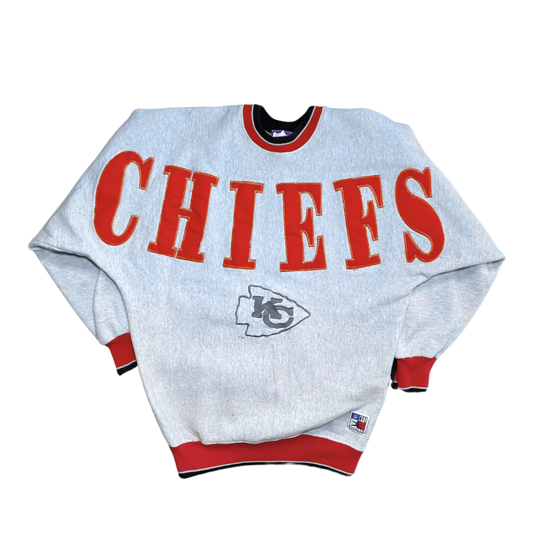 WESTSIDE STOREY VINTAGE | VINTAGE 90S LEGENDS LARGE SPELLOUT KC CHIEFS SWEATSHIRT- GREY - Westside Storey