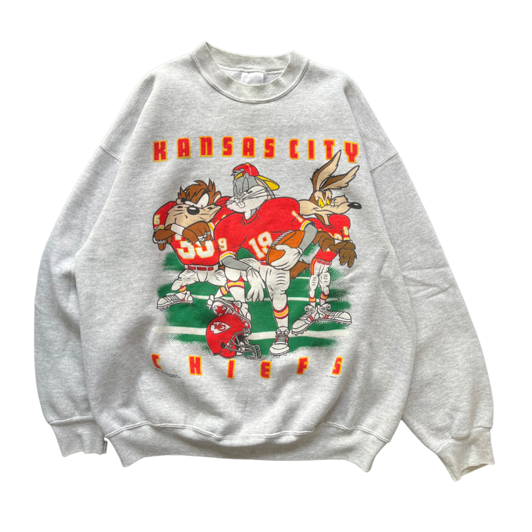 WESTSIDE STOREY VINTAGE | VINTAGE 1995 LOONEY TUNES BUGS, TAZ, WYLEE KC CHIEFS SWEATSHIRT- GREY - Westside Storey