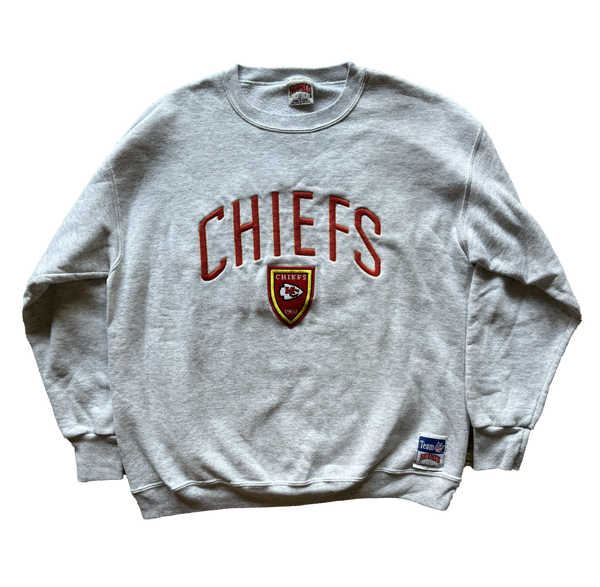 WESTSIDE STOREY VINTAGE  VINTAGE 90'S NUTMEG CHIEFS SHIELD PATCH T-SH -  Westside Storey