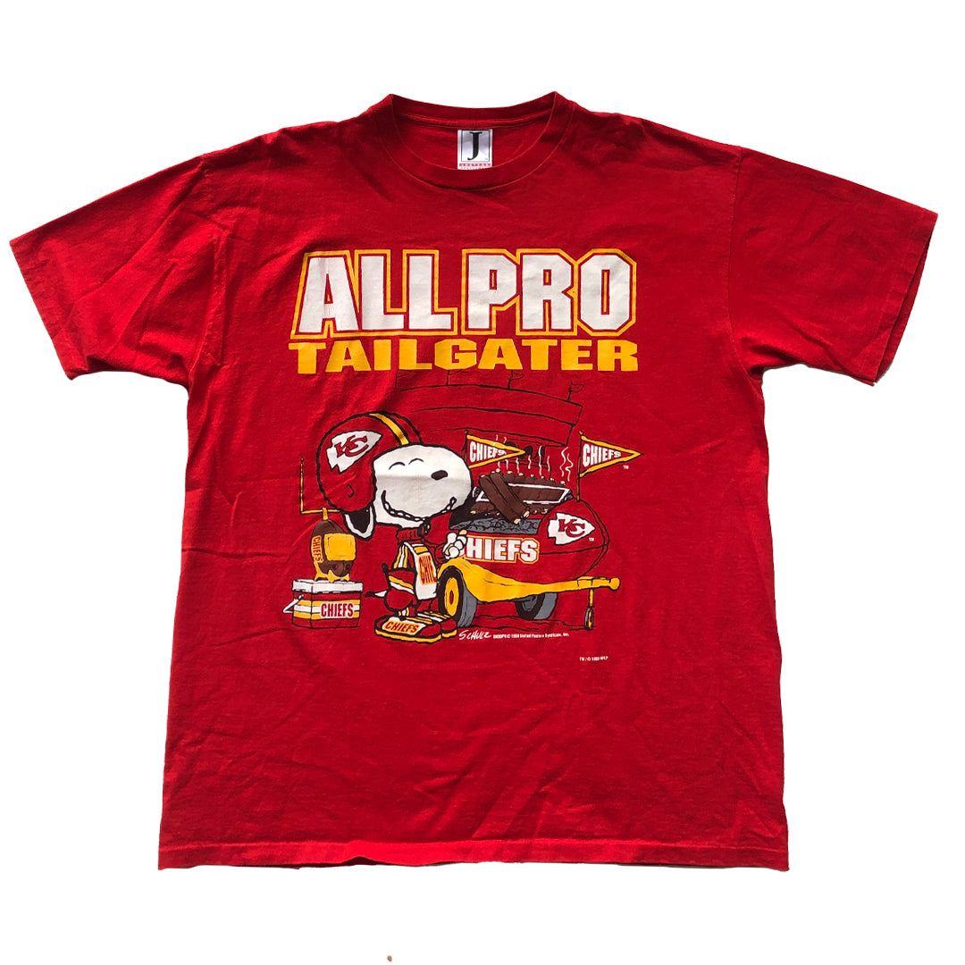 WESTSIDE STOREY VINTAGE | VINTAGE 1993 SNOOPY TAILGATER CHIEFS T-SHIRT - Westside Storey