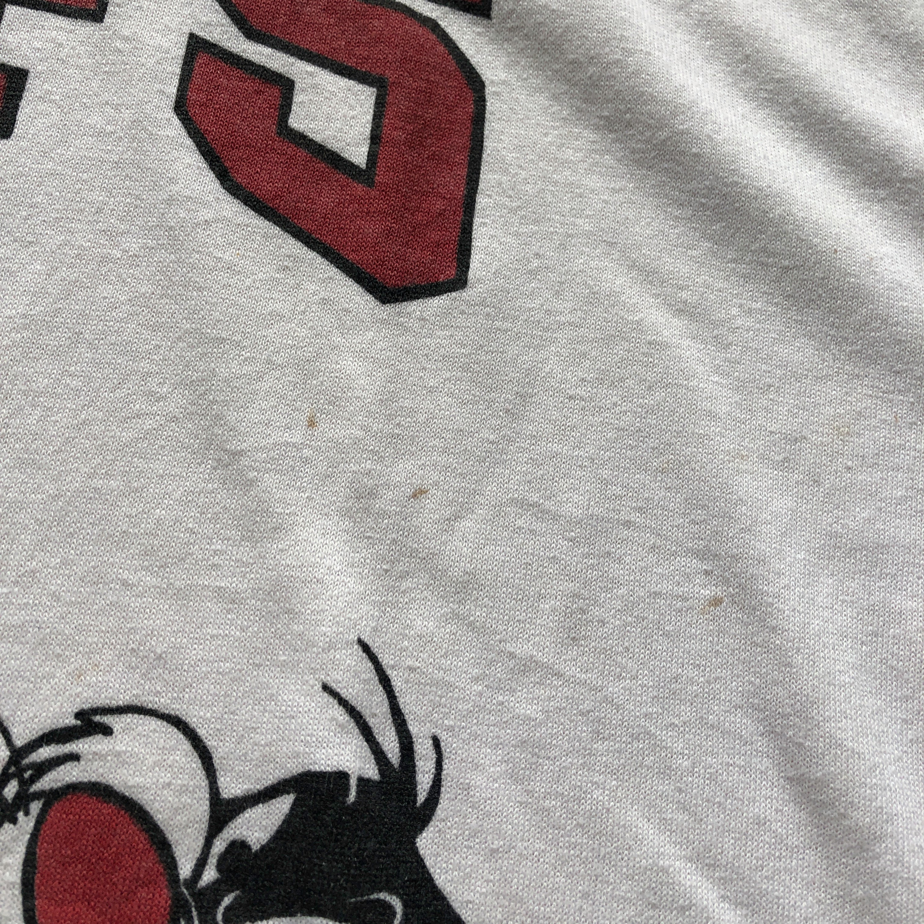 WESTSIDE STOREY VINTAGE | VINTAGE 90'S LOONEY TUNES BUGS, TAZ, SYLVESTER CHIEFS T-SHIRT - Westside Storey