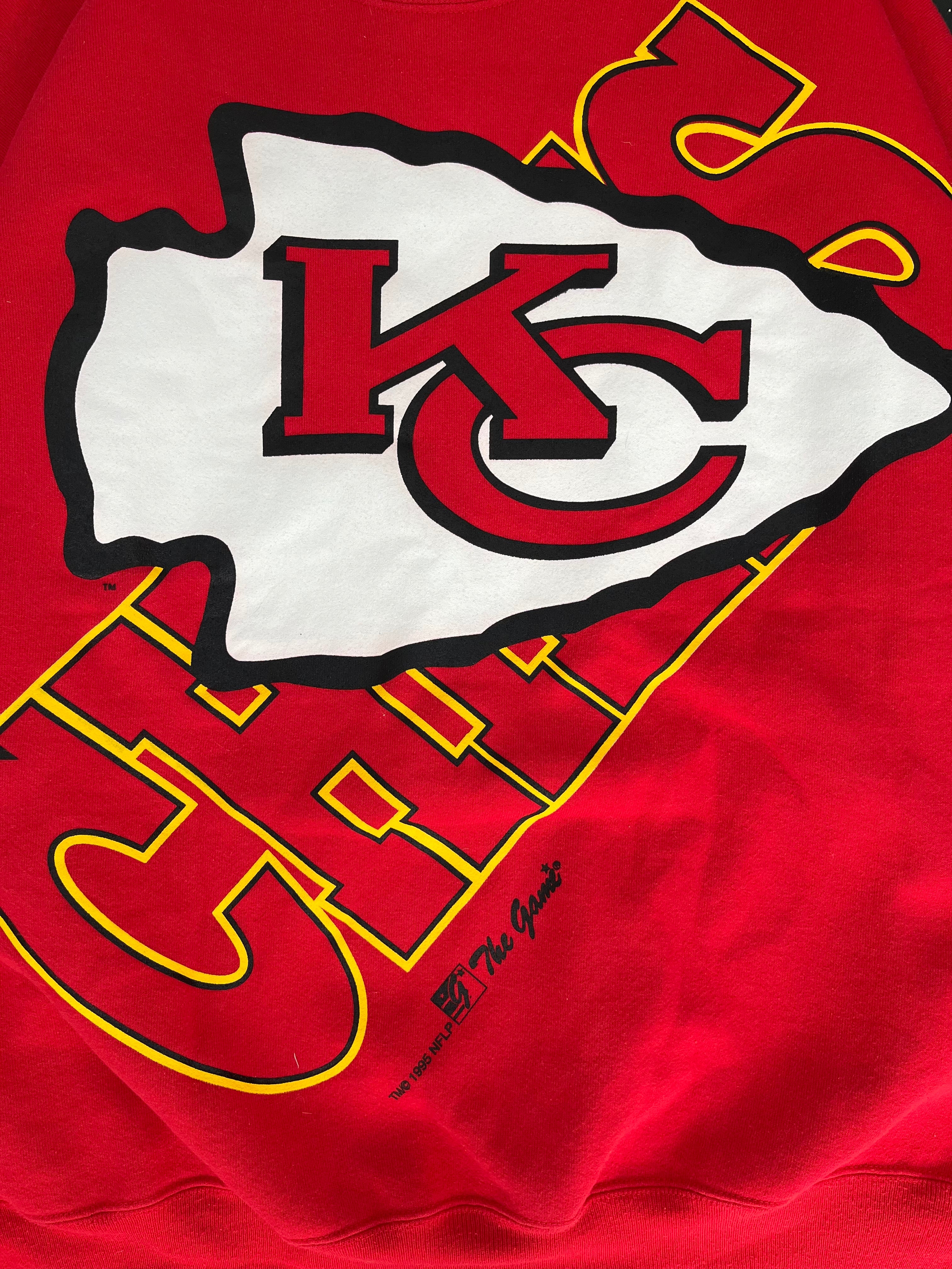 WESTSIDE STOREY VINTAGE | VINTAGE 90S LARGE GRAPHIC FRONT & BACK CHIEFS SWEATSHIRT- RED - Westside Storey
