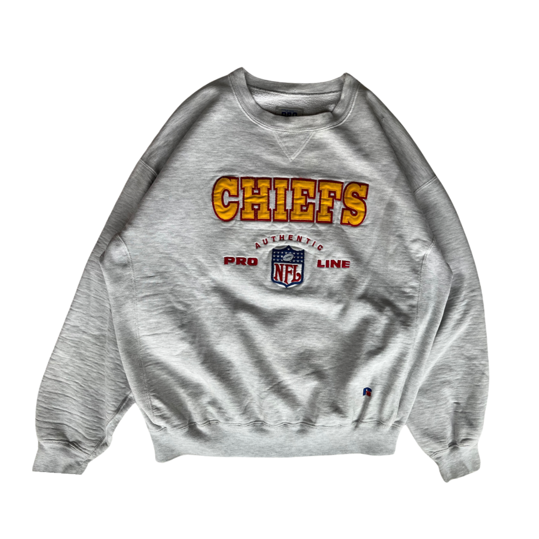 WESTSIDE STOREY VINTAGE | VINTAGE 90S CLEAN RUSSELL ATHLETIC HEAVY KC CHIEFS SWEATSHIRT - Westside Storey