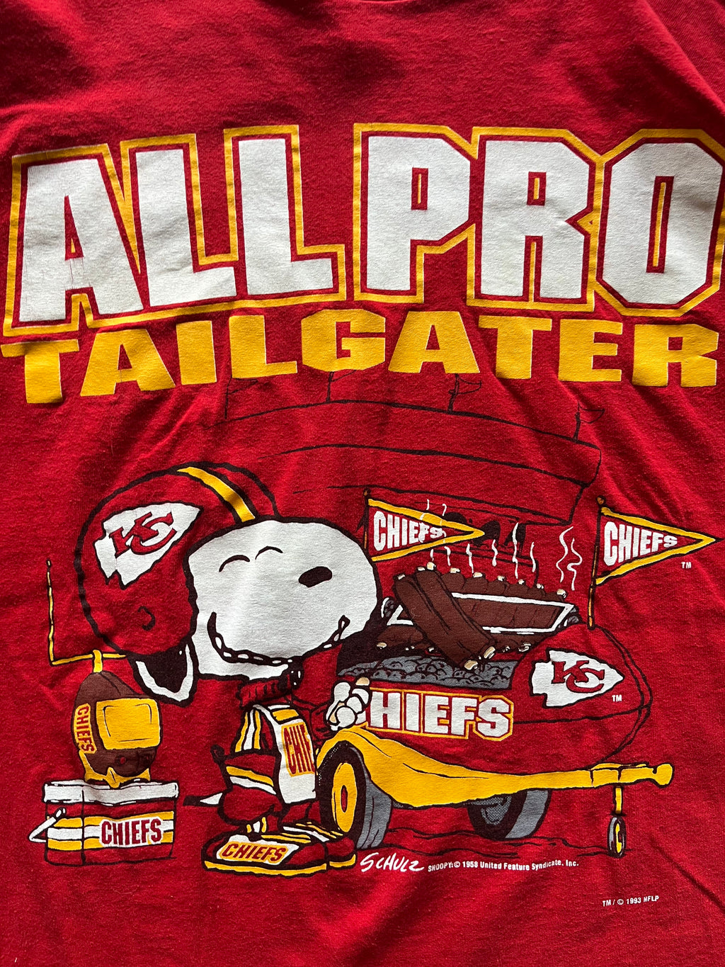WESTSIDE STOREY VINTAGE | VINTAGE 1993 SNOOPY TAILGATE KC CHIEFS T-SHIRT - Westside Storey