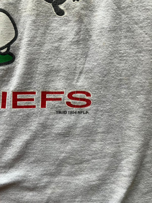 WESTSIDE STOREY VINTAGE | VINTAGE 90S FOGHORN LEGHORN LOONEY TUNES CHIEFS T-SHIRT - Westside Storey