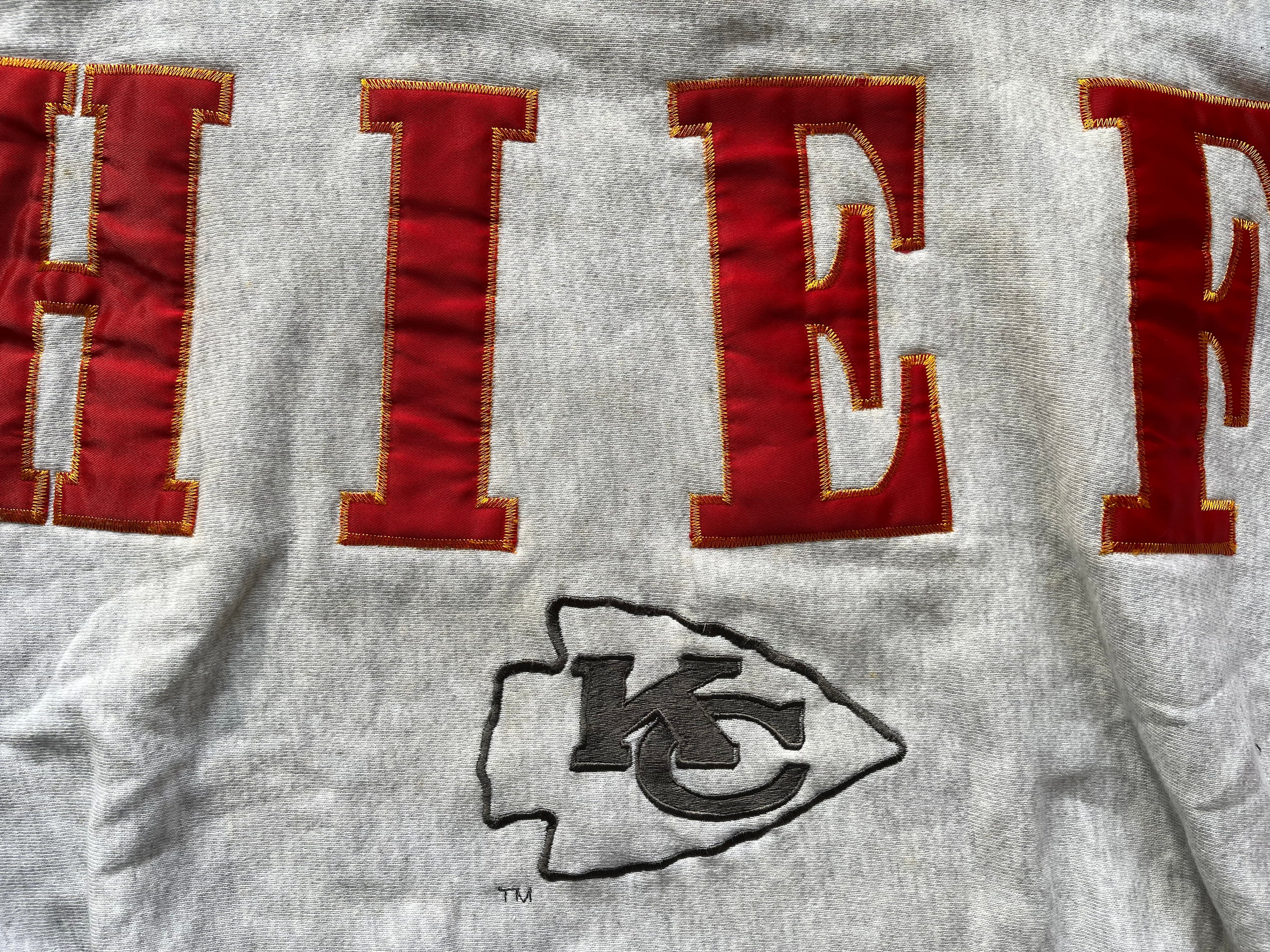 WESTSIDE STOREY VINTAGE | VINTAGE 90S LARGE SPELLOUT RARE LEGENDS KC CHIEFS SWEATSHIRT- GREY - Westside Storey