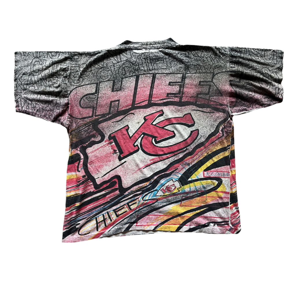 WESTSIDE STOREY VINTAGE | VINTAGE 90S CRAZY MAGIC JOHNSON AOP KC CHIEFS T-SHIRT - Westside Storey