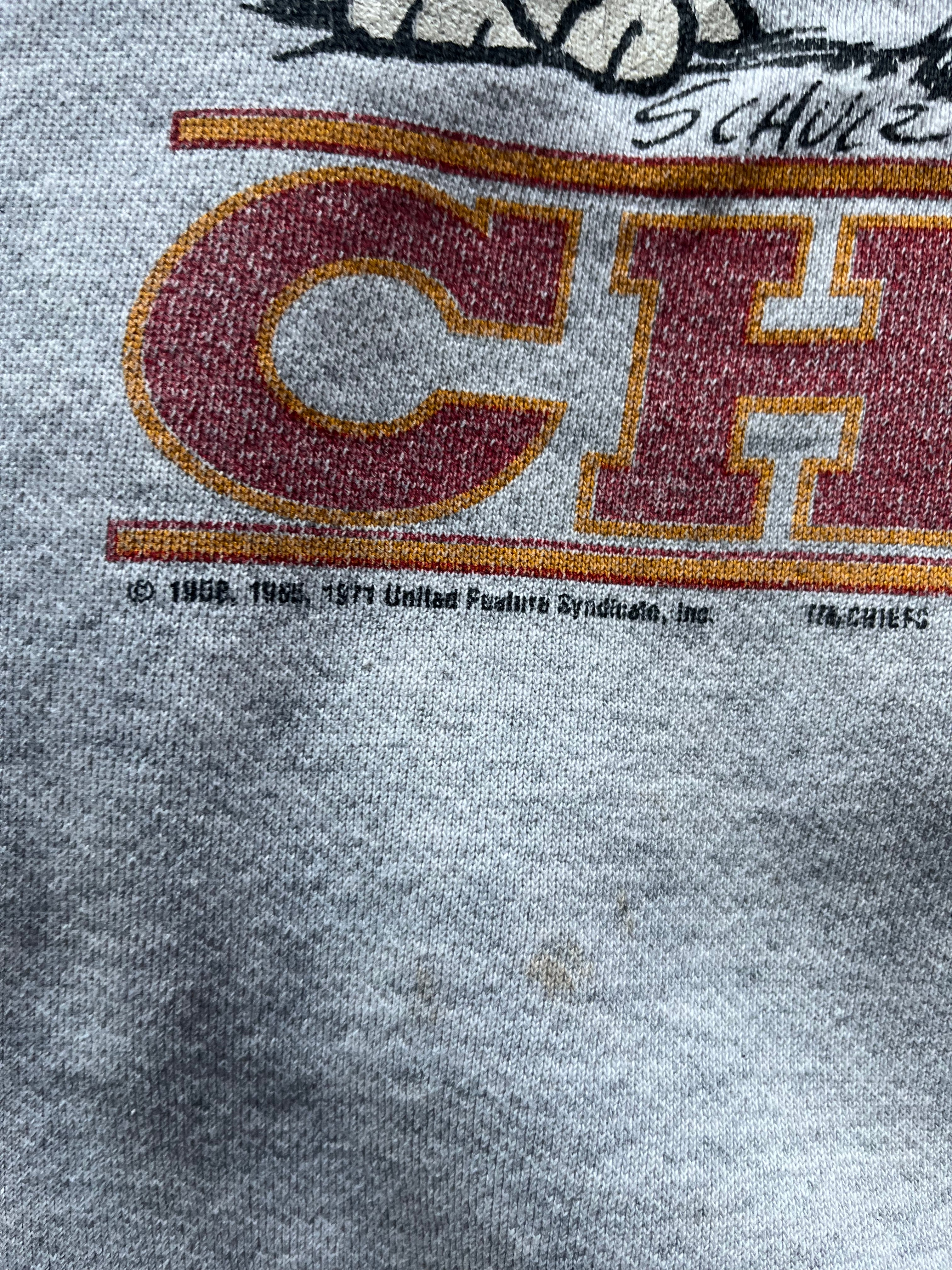 WESTSIDE STOREY VINTAGE | VINTAGE 90S SNOOPY KC CHIEFS SWEATSHIRT - Westside Storey
