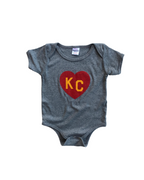 CHARLIE HUSTLE | KIDS KC HEART ONESIE - GREY/RED/YELLOW - Westside Storey
