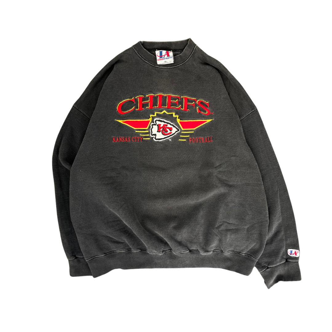 WESTSIDE STOREY VINTAGE | VINTAGE 90S LOGO ATHLETIC FADED EMBROIDERED KC CHIEFS SWEATSHIRT- BLACK - Westside Storey