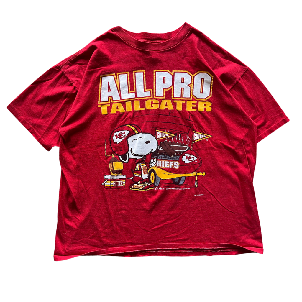 WESTSIDE STOREY VINTAGE | VINTAGE 1993 SNOOPY TAILGATE KC CHIEFS T-SHIRT - Westside Storey