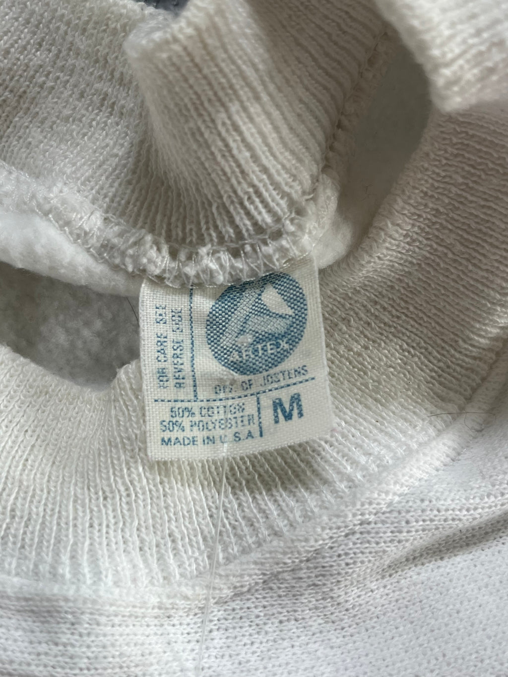 WESTSIDE STOREY VINTAGE | VINTAGE 80S KU JAYHAWKS STRIPED WHITE SWEATSHIRT - Westside Storey