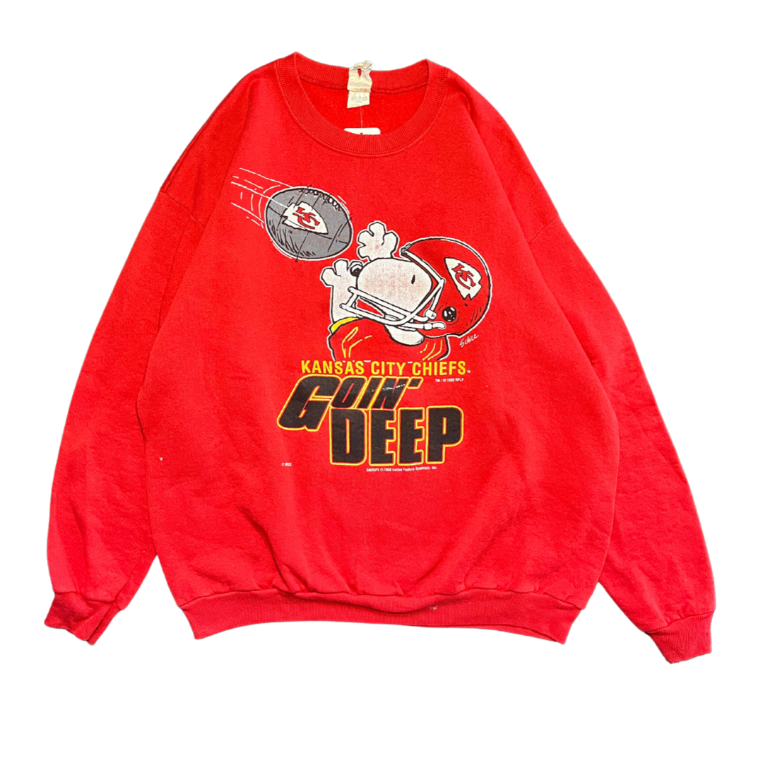 WESTSIDE STOREY VINTAGE | VINTAGE 90S SNOOPY GOING DEEP KC CHIEFS SWEATSHIRT- RED - Westside Storey
