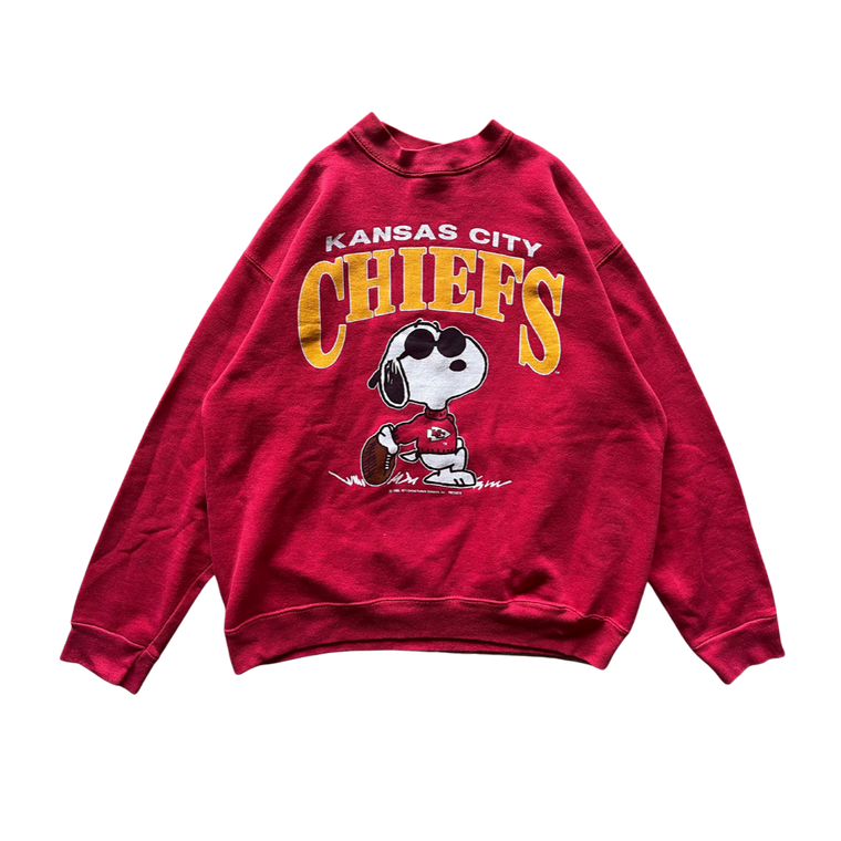 WESTSIDE STOREY VINTAGE | VINTAGE 90S SNOOPY KC CHIEFS SWEATSHIRT