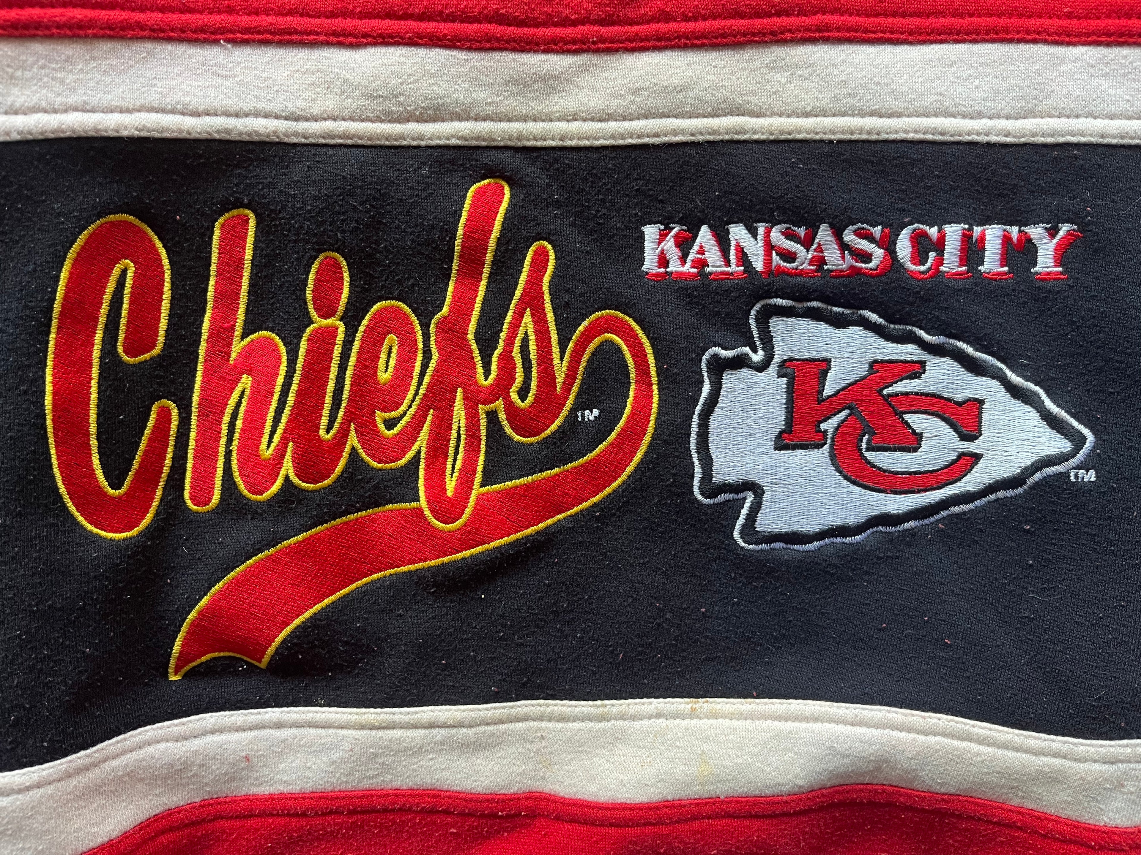 WESTSIDE STOREY VINTAGE | VINTAGE 90S LOGO 7 KC CHIEFS SWEATSHIRT - Westside Storey