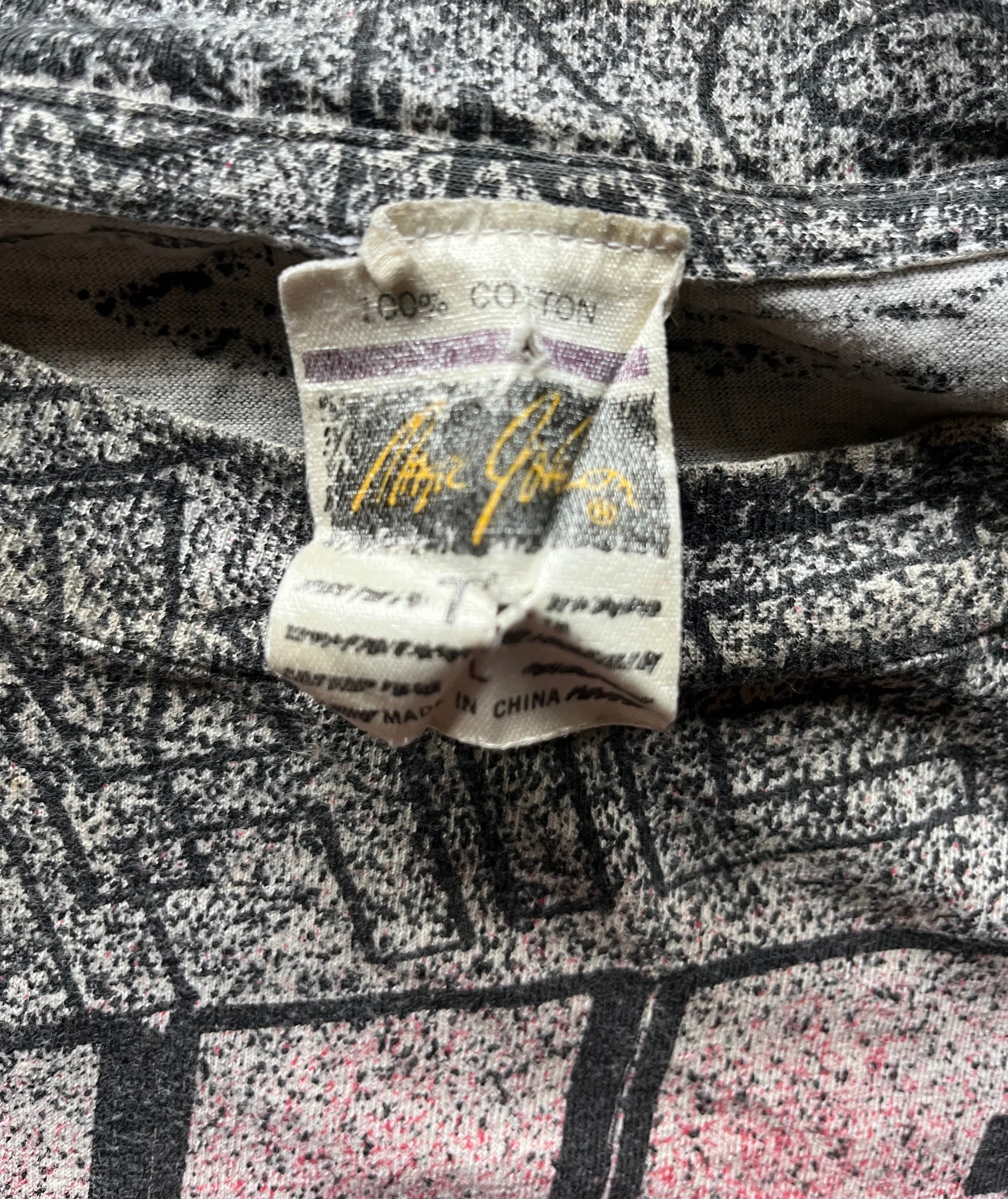 WESTSIDE STOREY VINTAGE | VINTAGE 90S CRAZY MAGIC JOHNSON AOP KC CHIEFS T-SHIRT - Westside Storey