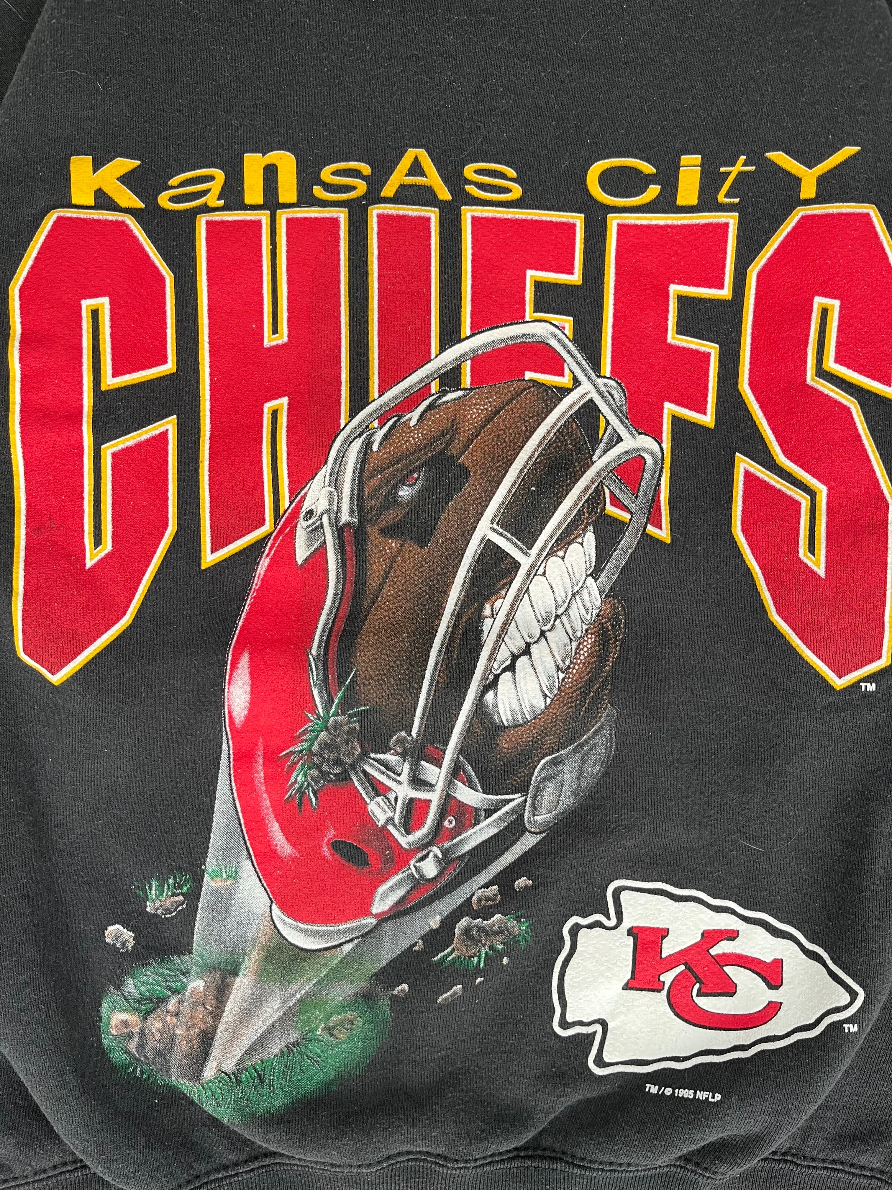 WESTSIDE STOREY VINTAGE | VINTAGE 90S MEAN FOOTBALL GRAPHIC KC CHIEFS SWEATSHIRT- BLACK - Westside Storey
