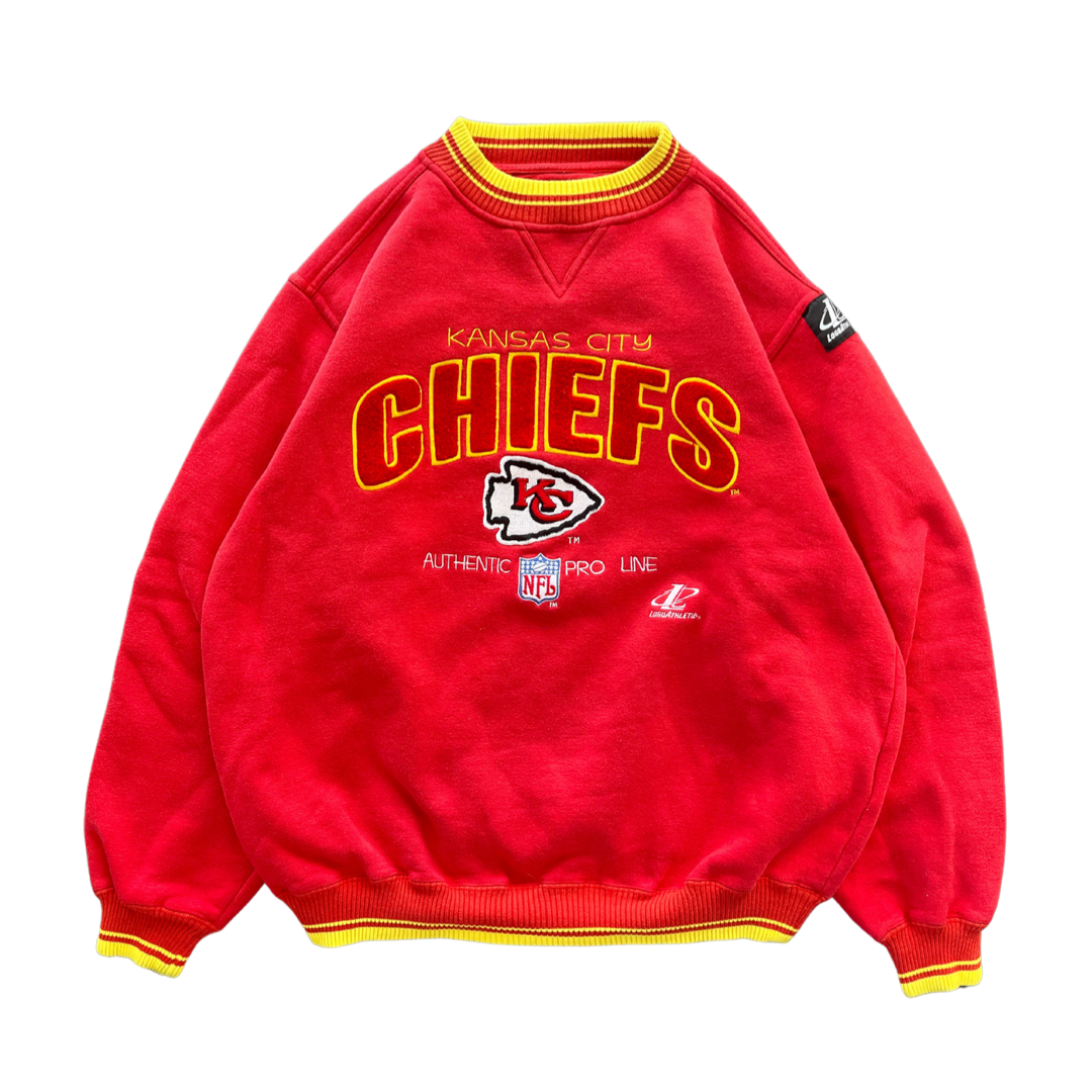 WESTSIDE STOREY VINTAGE | VINTAGE 90S PROLINE LOGO ATHLETIC PATCH KC CHIEFS SWEATSHIRT - RED - Westside Storey