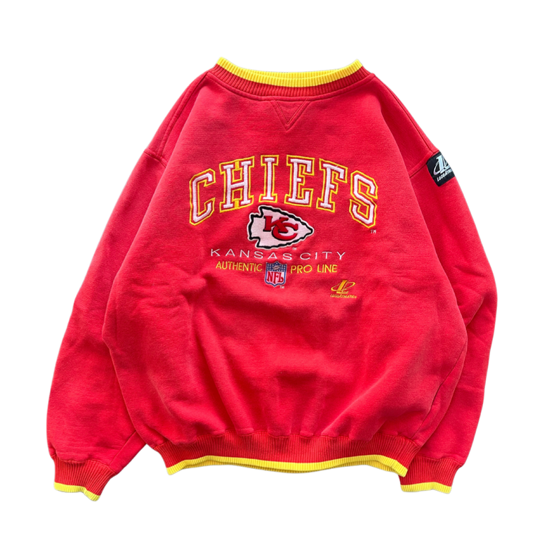 WESTSIDE STOREY VINTAGE | VINTAGE 90S PROLINE KC CHIEFS STITCHED SWEATSHIRT - RED