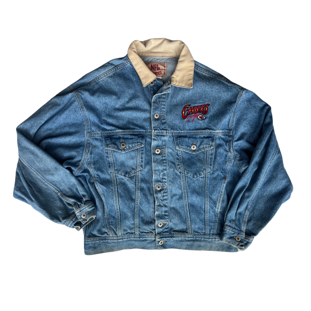 WESTSIDE STOREY VINTAGE | VINTAGE 90S KC CHIEFS DENIM JACKET FRONT & BACK - Westside Storey