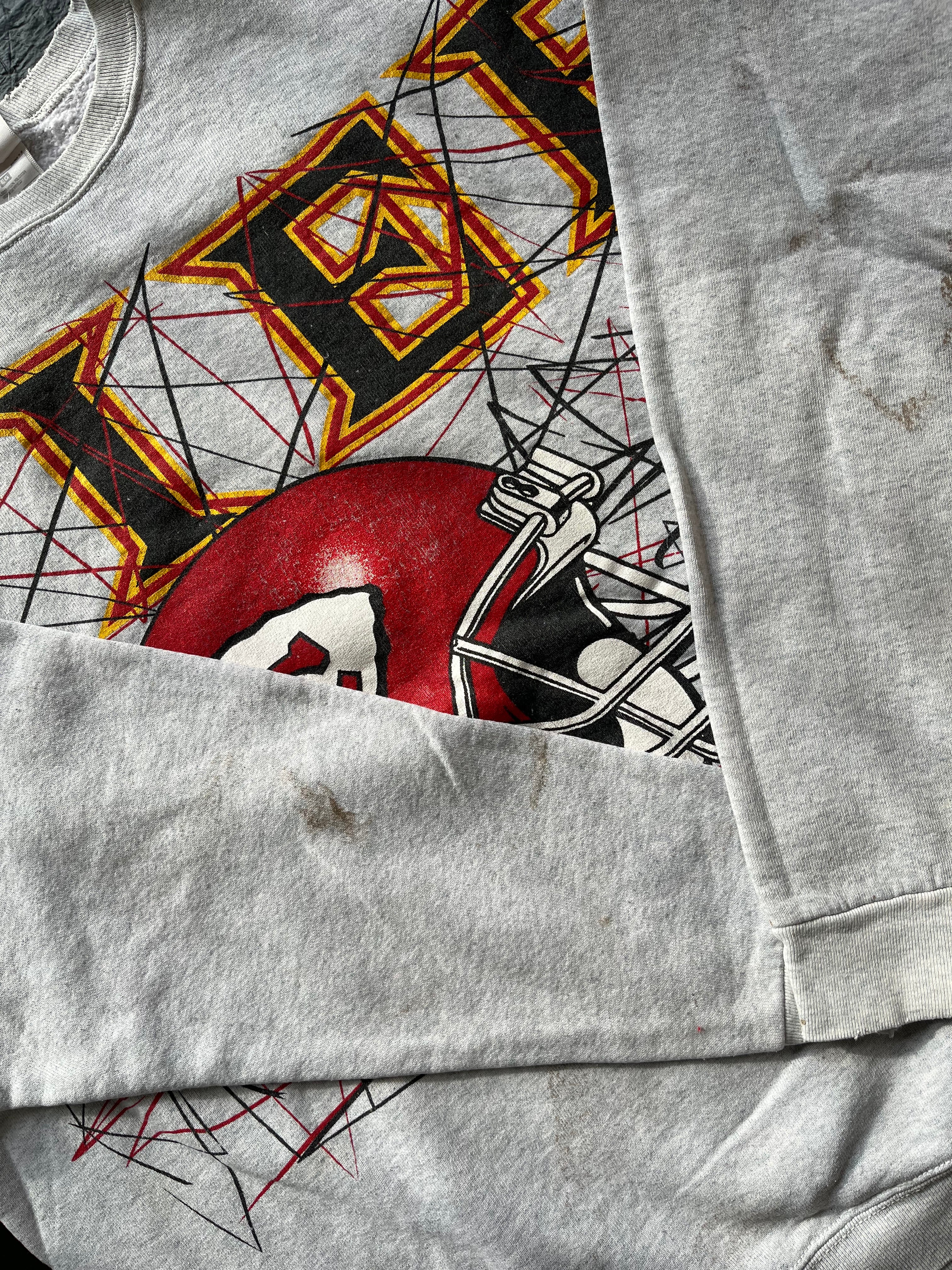 WESTSIDE STOREY VINTAGE | VINTAGE 90S AOP SPELLOUT KC CHIEFS SWEATSHIRT- GREY - Westside Storey