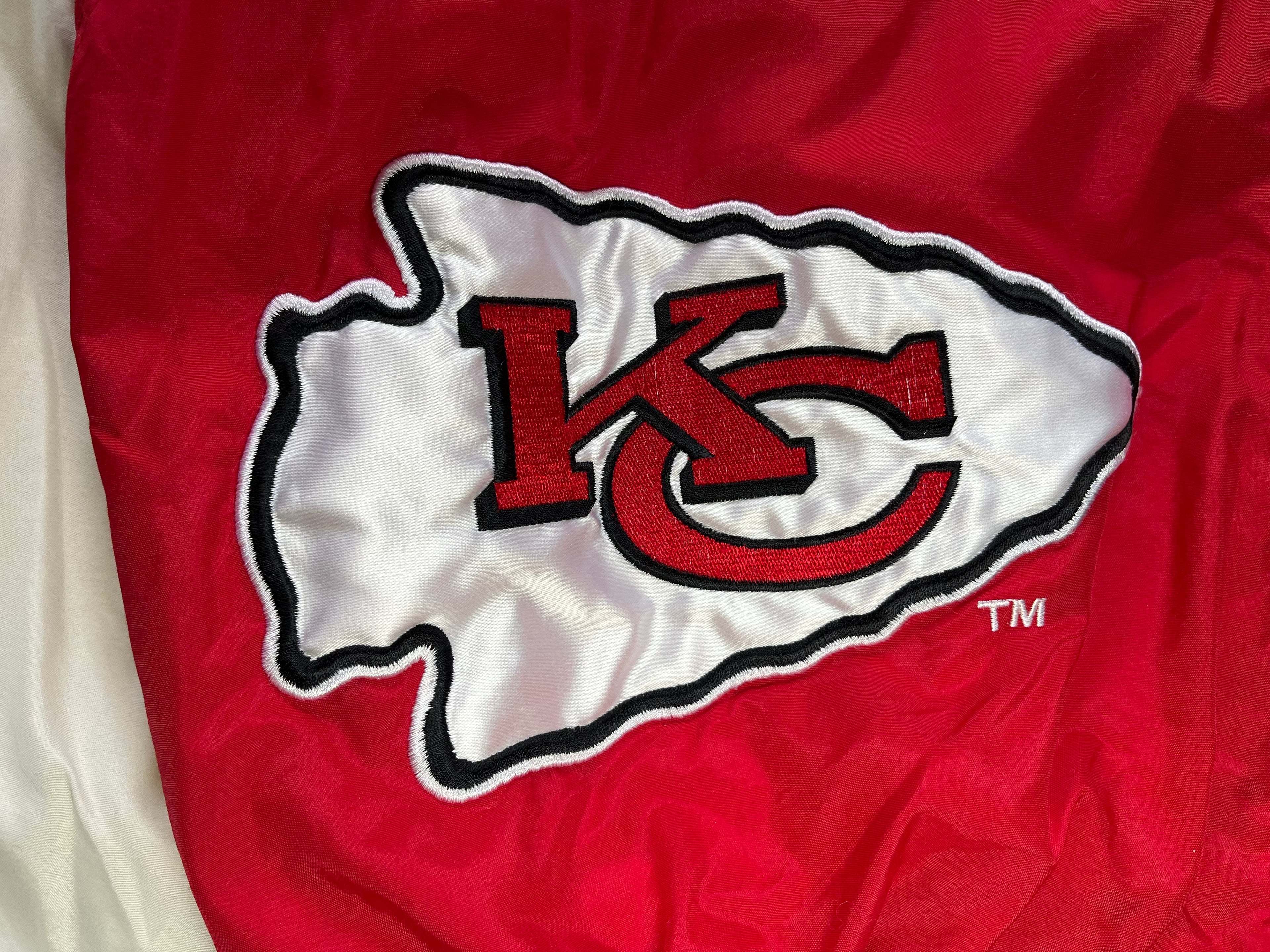 WESTSIDE STOREY VINTAGE | VINTAGE 90S PROLINE SHARKTOOTH KC CHIEFS WINDBREAKER JACKET - RED/YELLOW (AS-IS) - Westside Storey