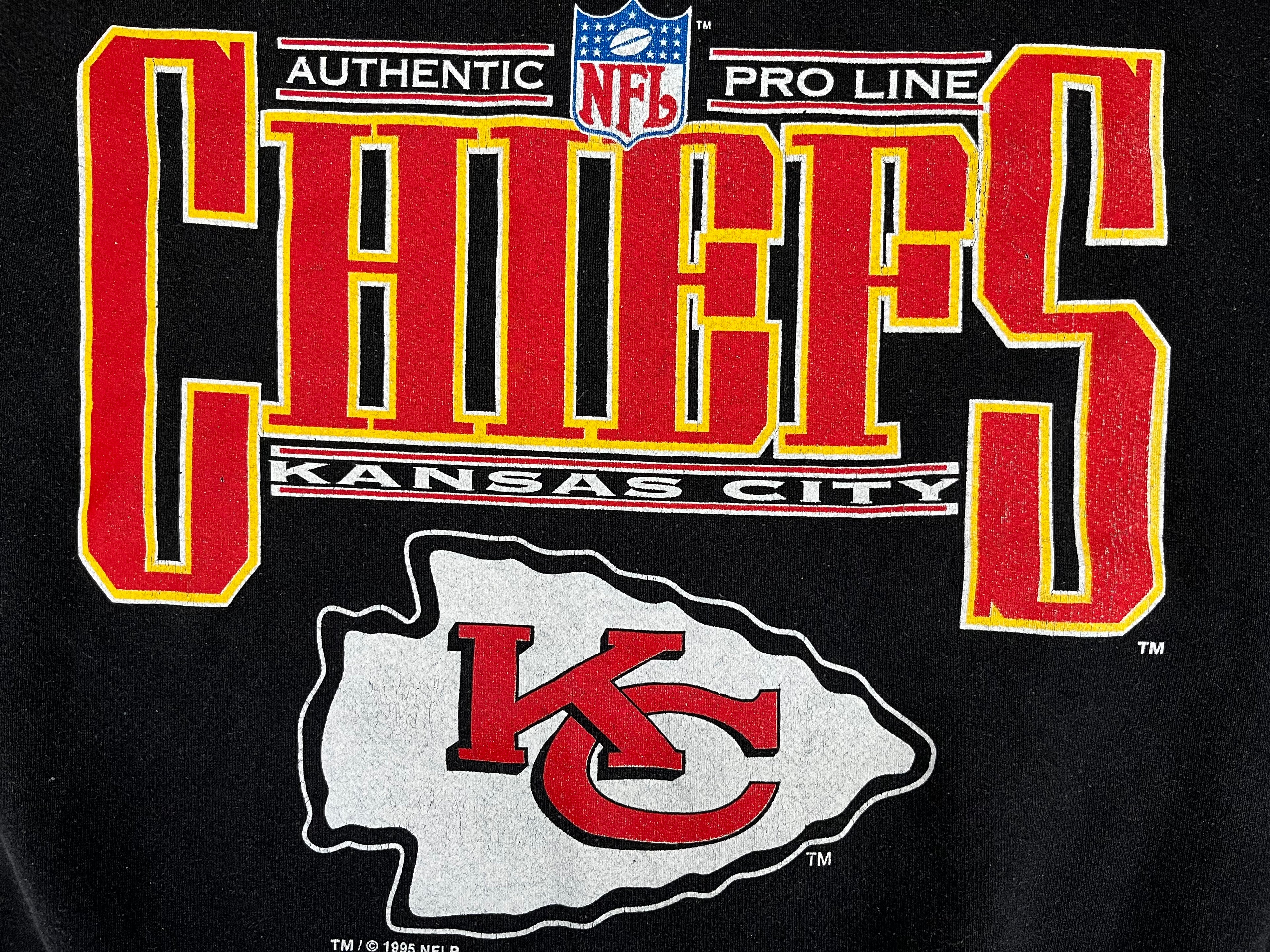 WESTSIDE STOREY VINTAGE | VINTAGE 90S PROLINE KC CHIEFS SWEATSHIRT- BLACK - Westside Storey