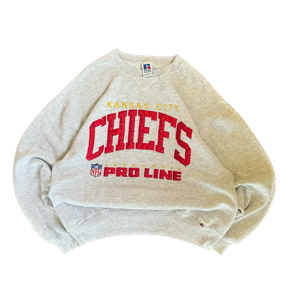 WESTSIDE STOREY VINTAGE | VINTAGE 90'S KC CHIEFS RUSSELL PATCH SWEATSHIRT - GRAY