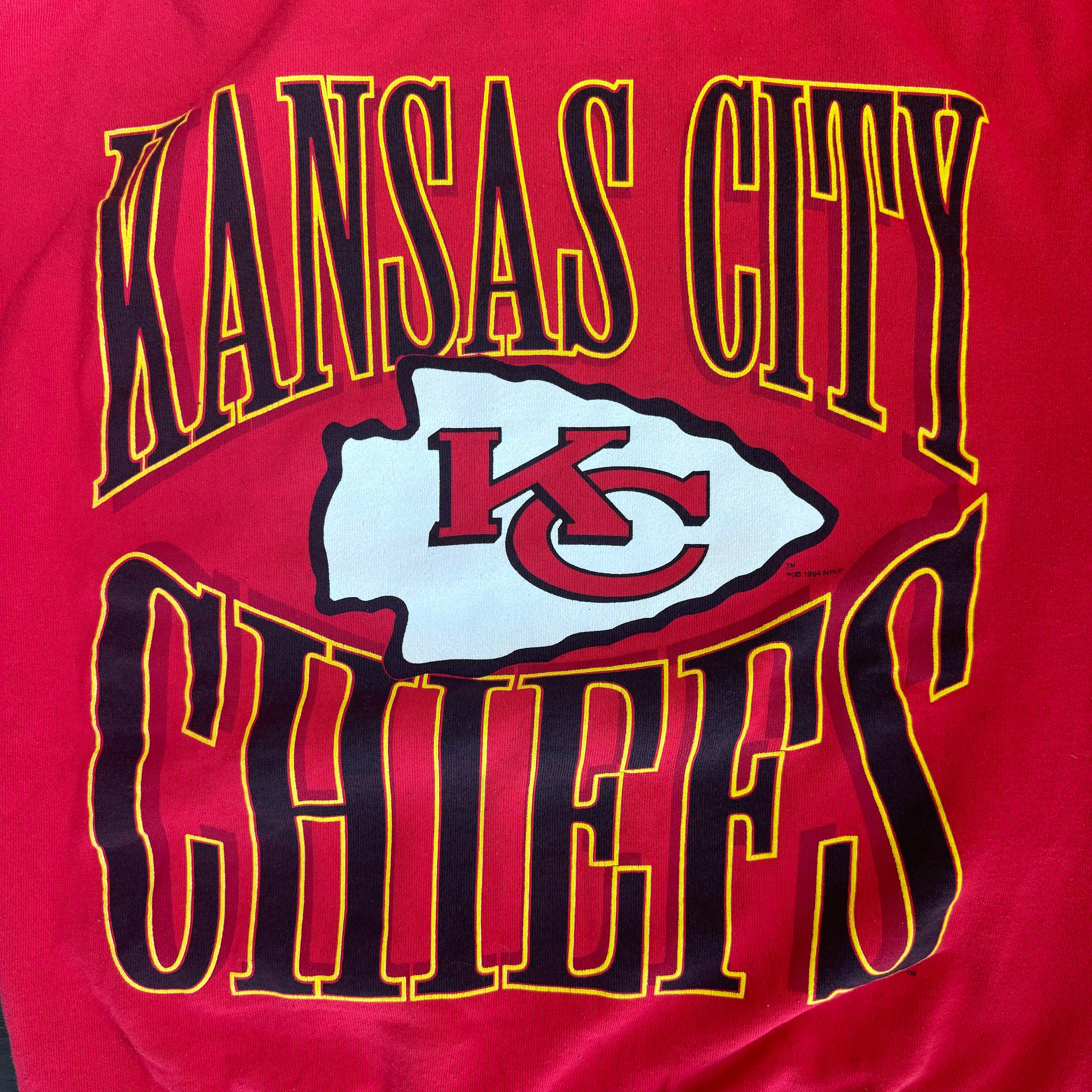 WESTSIDE STOREY VINTAGE | VINTAGE 90'S KC CHIEFS LARGE GRAPHIC SWEATSHIRT - RED - Westside Storey