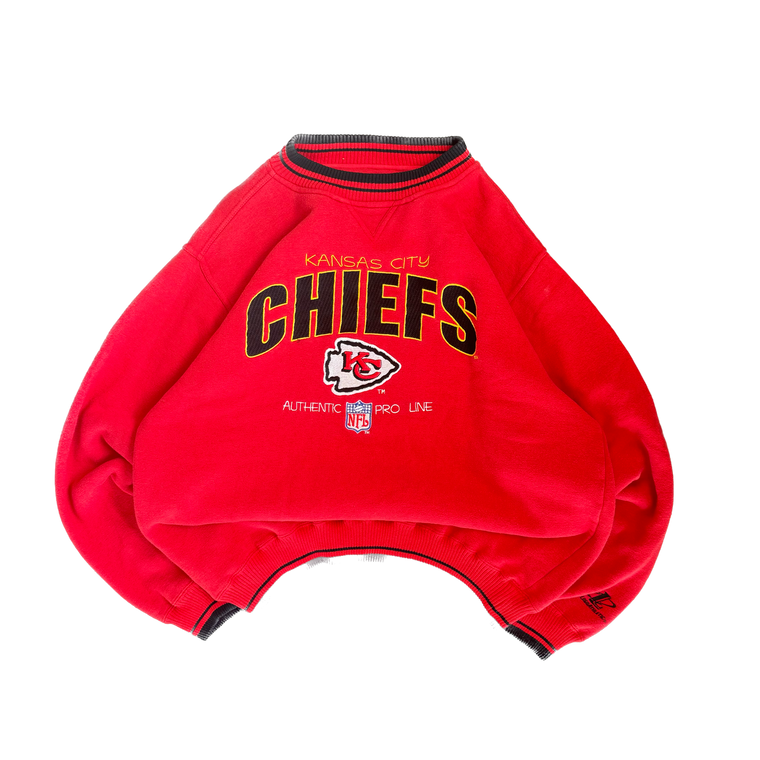 WESTSIDE STOREY VINTAGE | VINTAGE 90'S LOGO 7 KC CHIEFS HEAVY EMBROIDERED SWEATSHIRT - RED