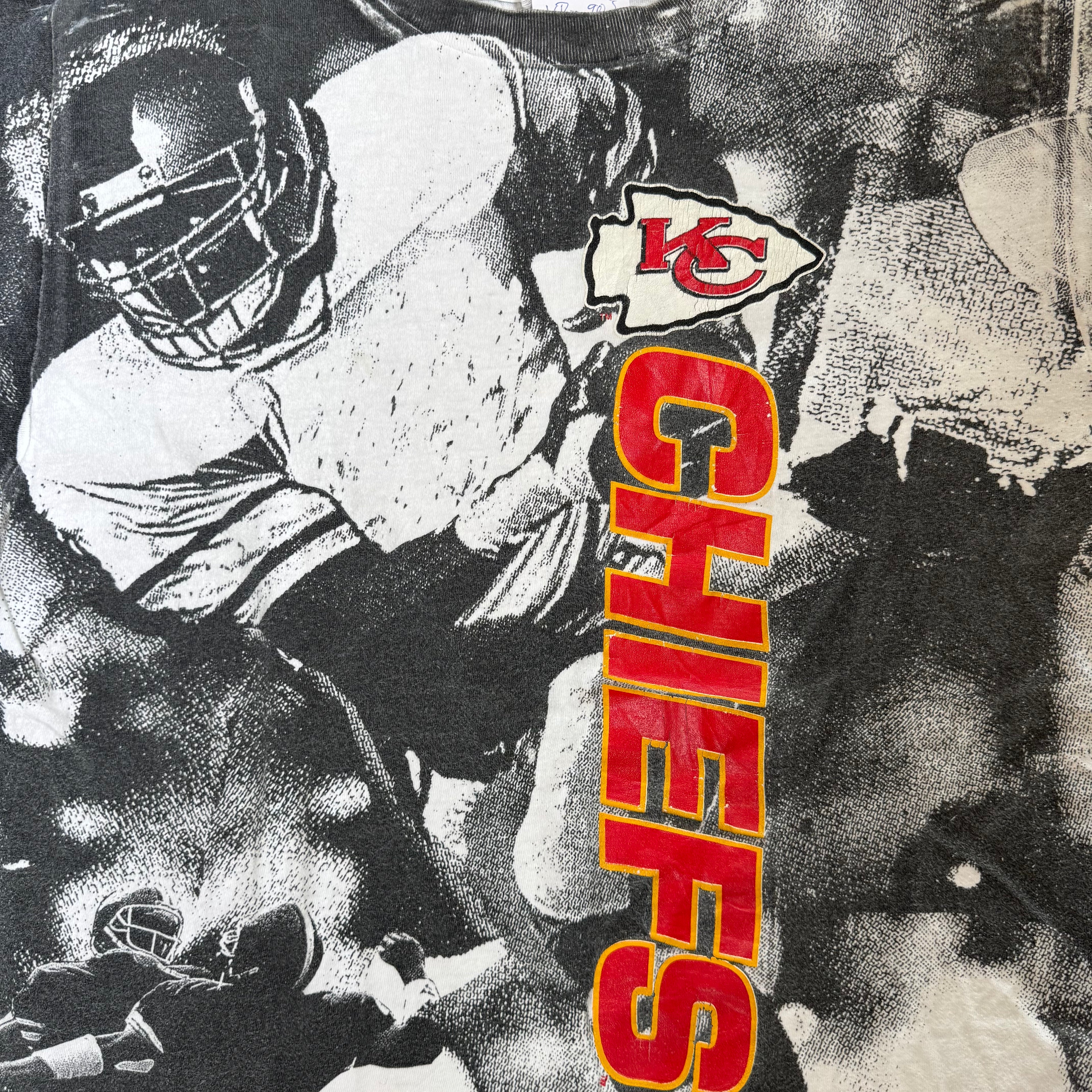 WESTSIDE STOREY VINTAGE | VINTAGE 90'S KC CHIEFS AOP T-SHIRT - WHITE Westside Storey