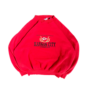 WESTSIDE STOREY VINTAGE | VINTAGE 90'S KC CHIEFS HEAVY EMBROIDERED SWEATSHIRT - RED - Westside Storey