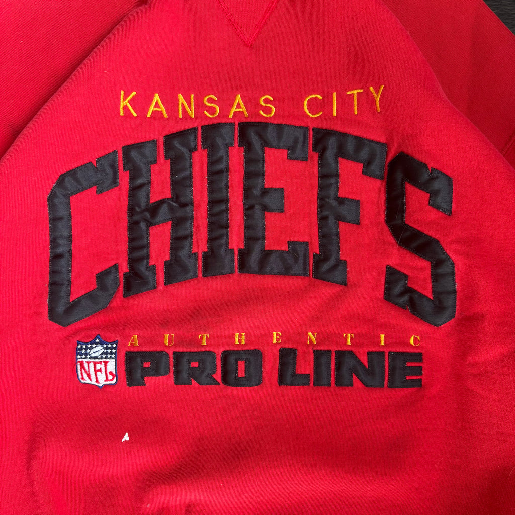 WESTSIDE STOREY VINTAGE | VINTAGE 90'S KC CHIEFS RUSSELL STITCHED SWEATSHIRT - XL Westside Storey