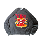 WESTSIDE STOREY VINTAGE | VINTAGE 90'S KC CHIEFS NFL FELT PATCH SWEATSHIRT - L Westside Storey