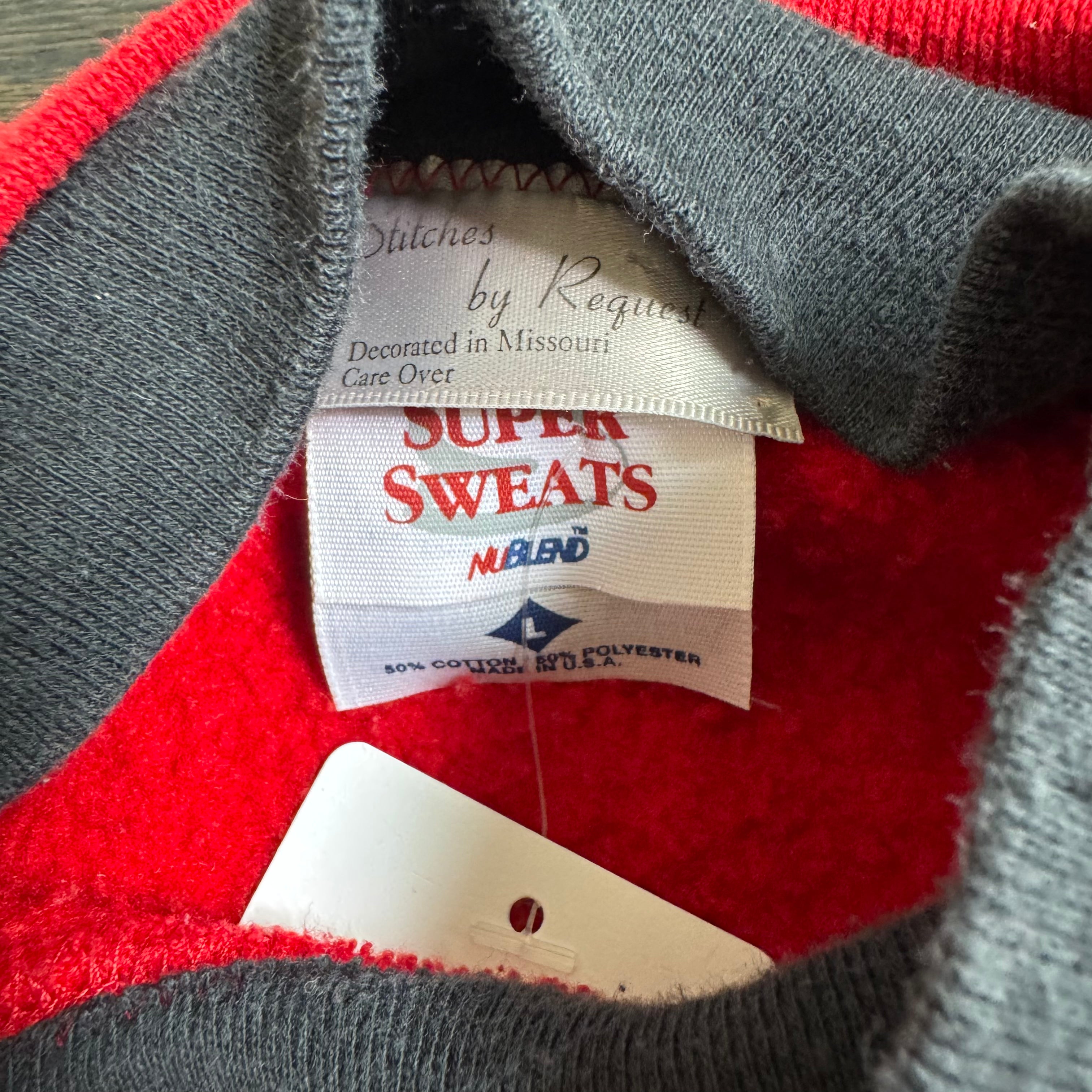 WESTSIDE STOREY VINTAGE | VINTAGE 90'S KC CHIEFS HELMET PATCH SWEATSHIRT - RED Westside Storey