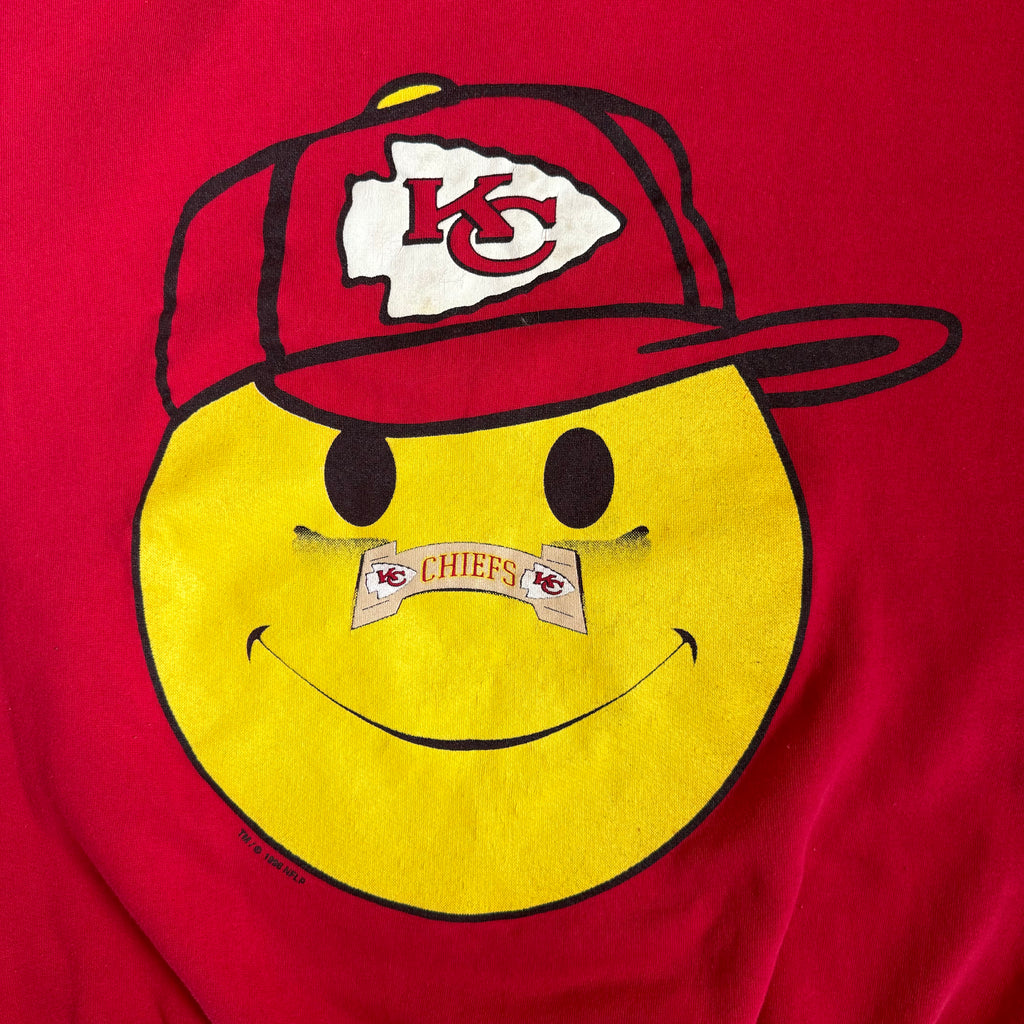 WESTSIDE STOREY VINTAGE | VINTAGE 90'S KC CHIEFS SMILEY SWEATSHIRT - RED - Westside Storey