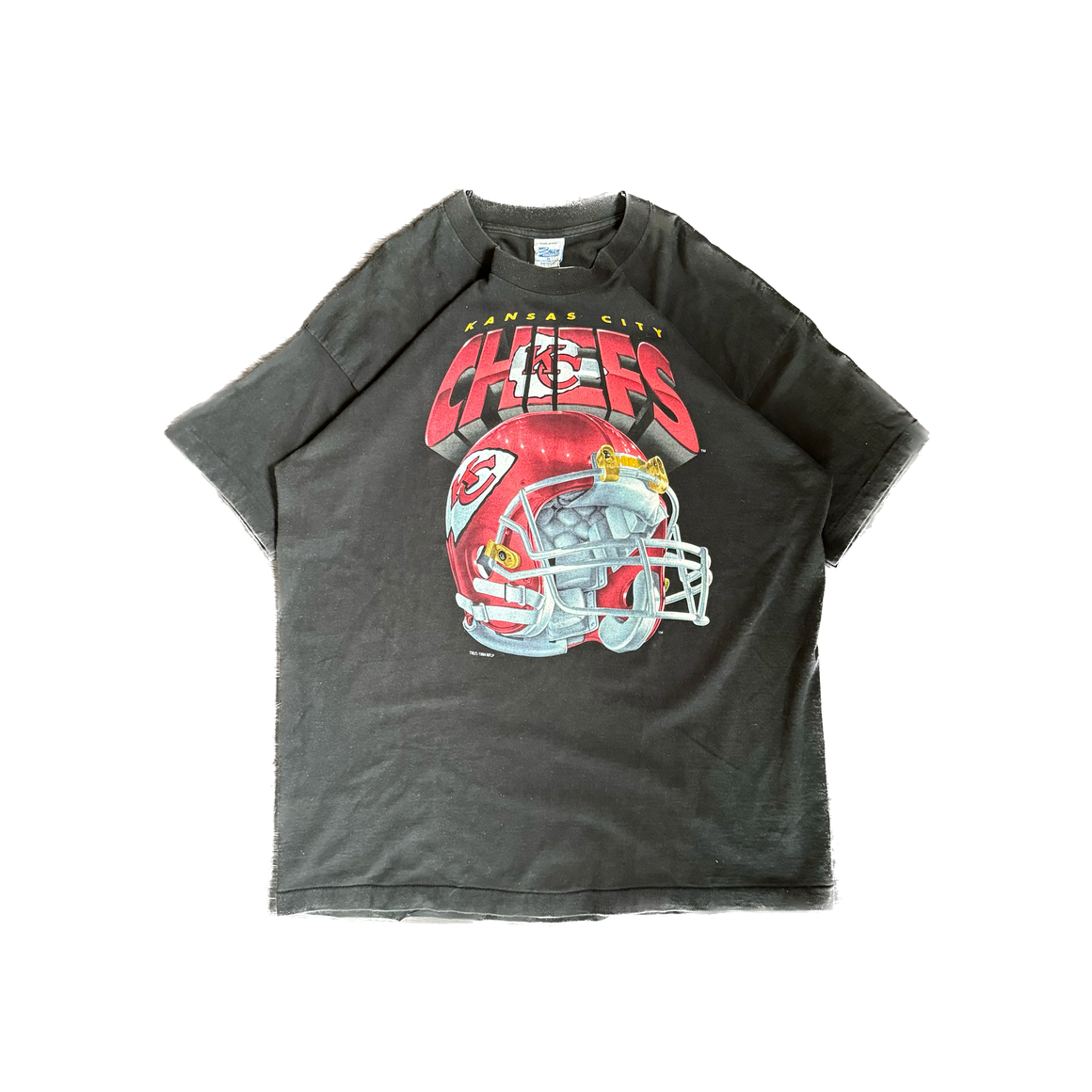 WESTSIDE STOREY VINTAGE | VINTAGE 90'S SALEM KC CHIEFS HELMET T-SHIRT - BLACK