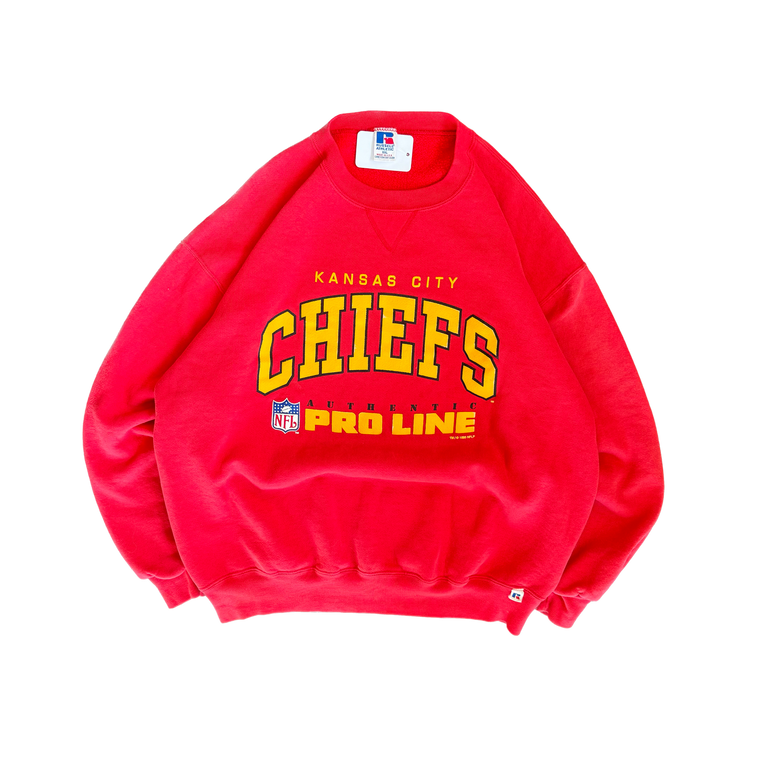 WESTSIDE STOREY VINTAGE | VINTAGE 90'S RUSSELL KC CHIEFS HEAVY SWEATSHIRT *SMALL SPOTS - RED