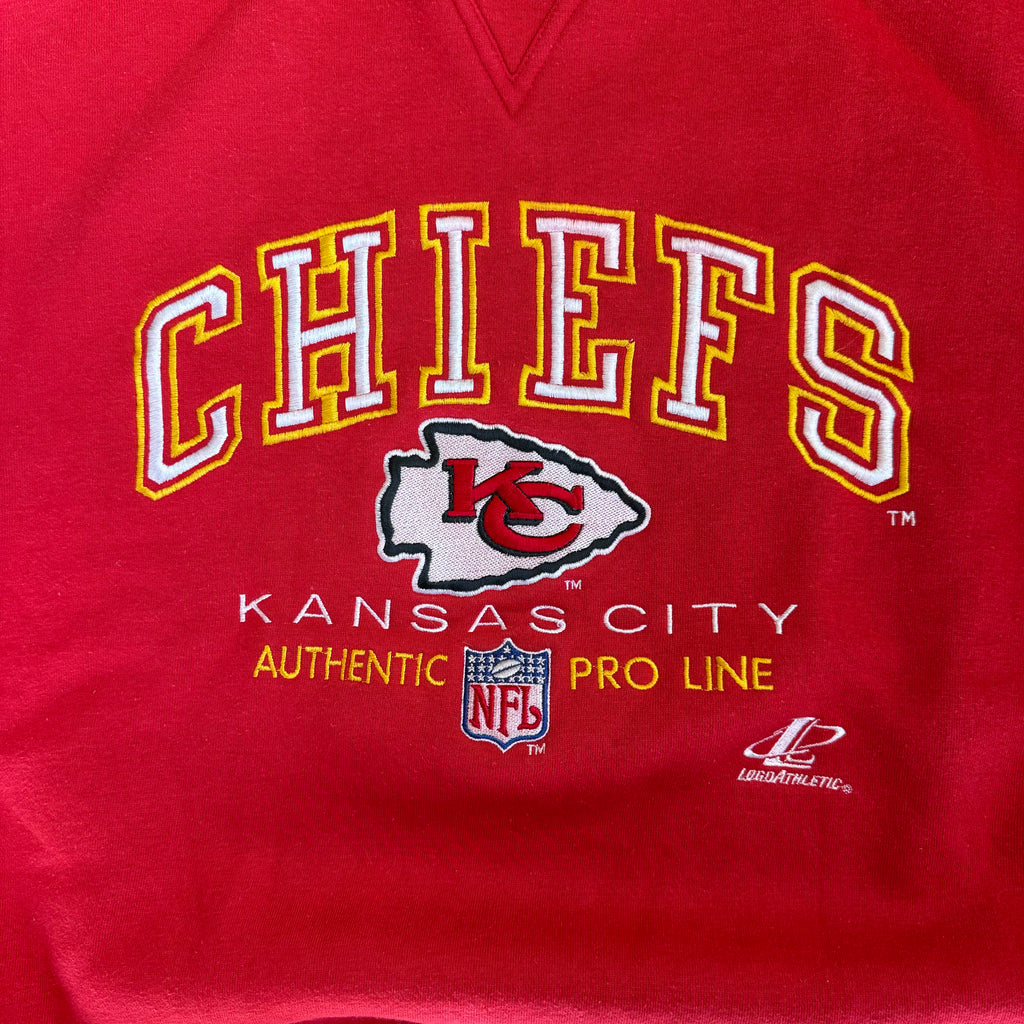 WESTSIDE STOREY VINTAGE | VINTAGE 90'S KC CHIEFS PROLINE LOGOATHLETIC HEAVY EMBROIDERED SWEATSHIRT - RED - Westside Storey