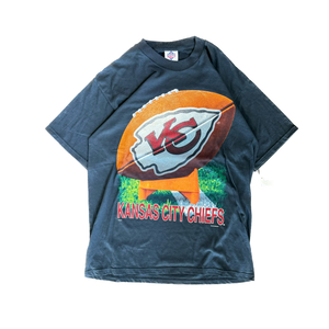 WESTSIDE STOREY VINTAGE | VINTAGE 1996 KC CHIEFS OLD NEW STOCK LARGE GRAPHIC T-SHIRT - BLACK - Westside Storey