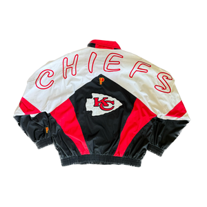 WESTSIDE STOREY VINTAGE | VINTAGE 90'S KC CHIEFS PRO PLAYER SPELLOUT WINDBREAKER - WHITE - Westside Storey