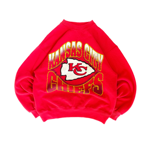 WESTSIDE STOREY VINTAGE | VINTAGE 90'S KC CHIEFS SWEATSHIRT *SMALL MARK ON RIGHT SIDE - RED - Westside Storey