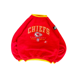 WESTSIDE STOREY VINTAGE | VINTAGE 90'S KC CHIEFS PROLINE CLEAN EMBROIDERED SWEATSHIRT - RED - Westside Storey