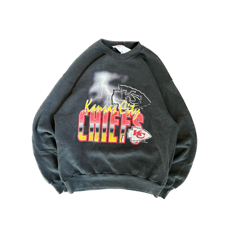 WESTSIDE STOREY VINTAGE | VINTAGE 90'S KC CHIEFS LIGHTNING BLACK SWEATSHIRT - BLACK