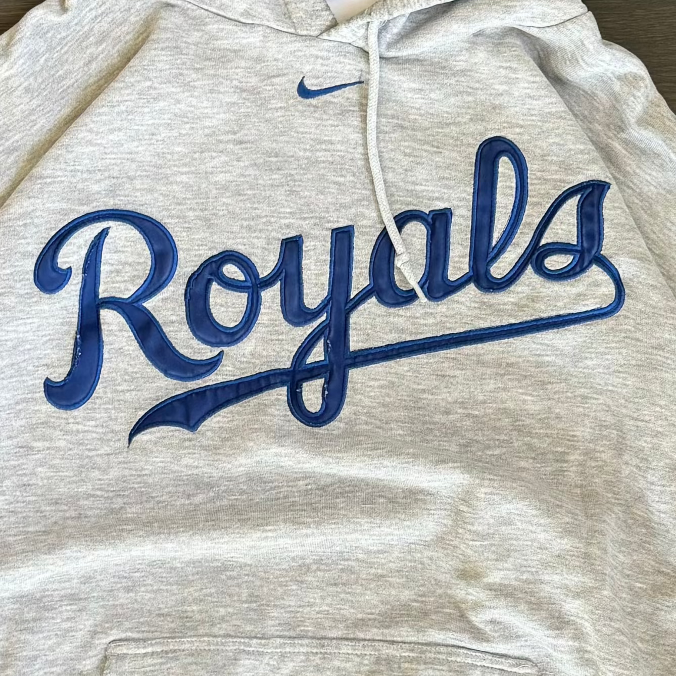 WESTSIDE STOREY VINTAGE | VINTAGE 90'S NIKE KC ROYALS MIDDLE SWOOSH HOODIE - GRAY - Westside Storey